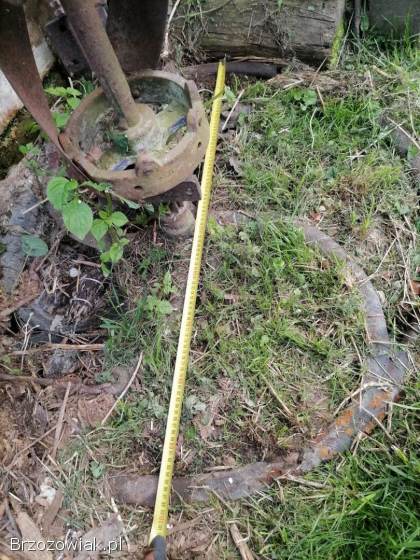 3 duze kola pasowe z sieczkarni