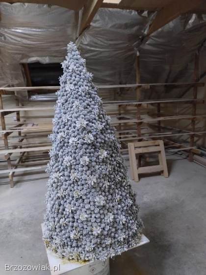 Choinki z szyszek modrzewiowych