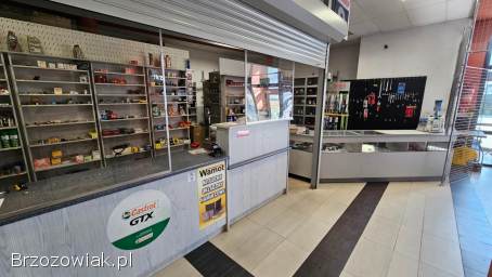 Wynajmę lokal handlowo-usługowy -  świetna lokalizacja,  duży parking!