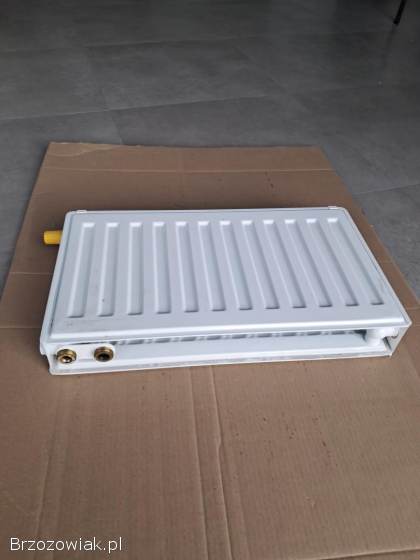 Nowy grzejnik 52x30