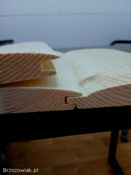 Deska elewacyjna półbal,  świerk europejski/skandynawski.  MOŻLIWY TRANSPORT