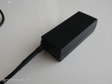 Laptop HP TPN-C130 uszkodzona obudowa