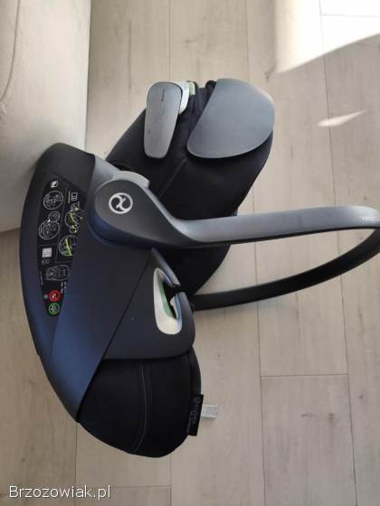 Sprzedam fotelik Cybex cloud T Isize.