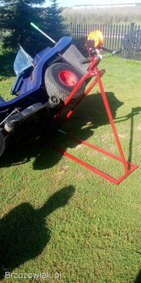 Podnośnik do traktorka kosiarki