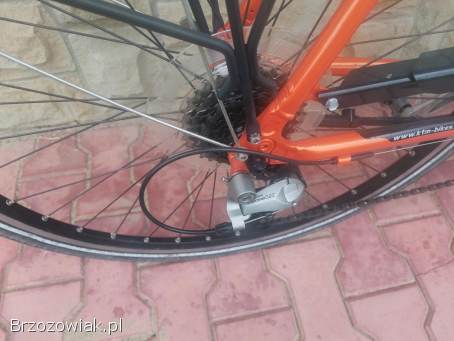 Rower trekingowy turystyczny KTM