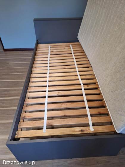 Łóżko 90x200 z materacem