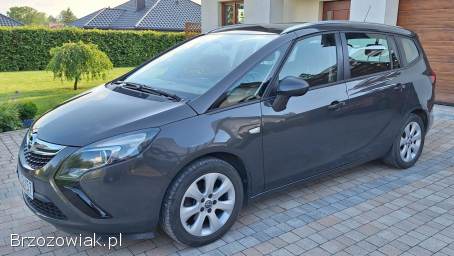 Opel Zafira Tourer 2016