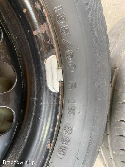 Kolo stalowe z dwiema oponami