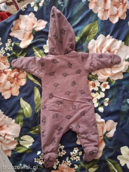 Kombinezon przejściowy,  rozm.  56 z kolekcji Magic Vibes polskiej firmy Pinokio