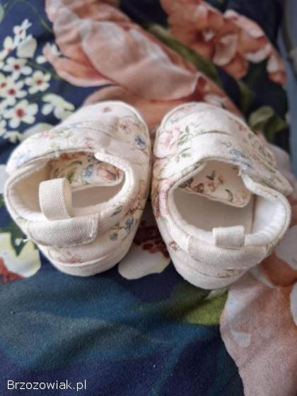 Buciki niechodki Newbie