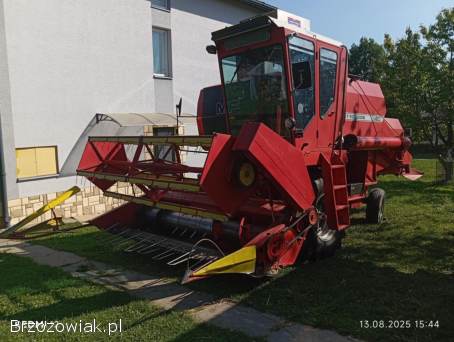 Kombajn zbożowy MF430