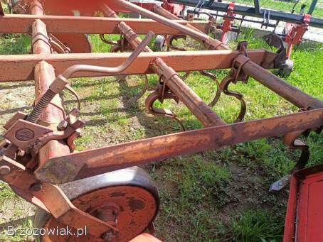 Kultywator 1.  8 metra