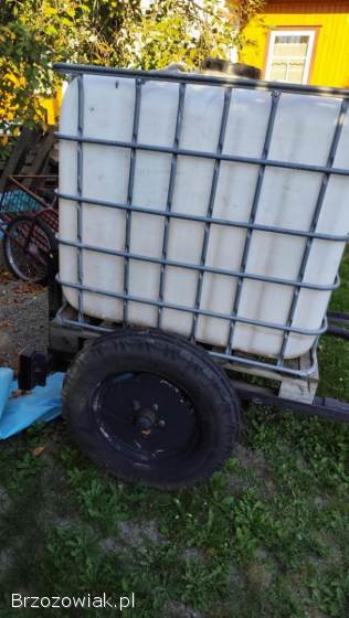 Mauzer 1000l na kołach z zaczepem do ciągnika