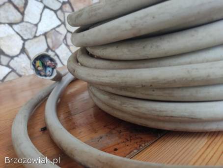 Przewody elektryczne,  bezpieczniki,  peszel