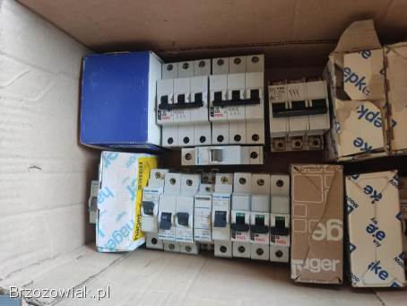 Przewody elektryczne,  bezpieczniki,  peszel