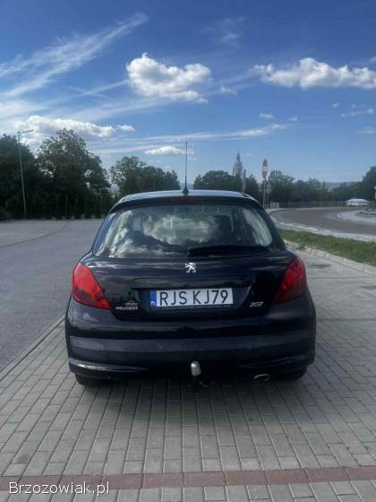Peugeot 207 1.  6 HDI 2006