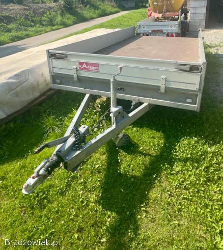 Przyczepa samochodowa laweta