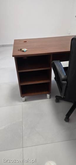 Solidne,  duże biurko
