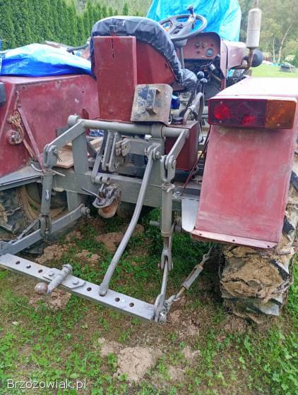 Ciągnik z silnikiem Andoria2ca90