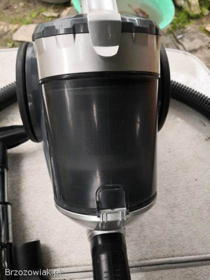 Sprzedam kompaktowy odkurzacz