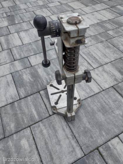 Uchwyt pionowy do wiertarki