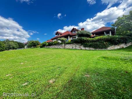 BIURO KROŚNIEŃSKIE NIERUCHOMOŚCI POLECA