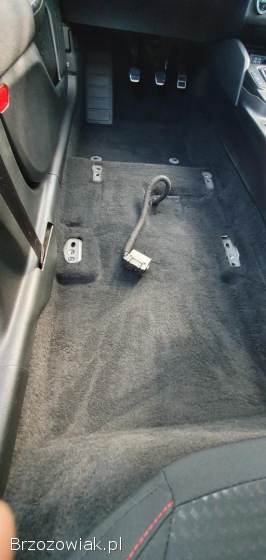 Autodetailing oraz Pranie dywanów i mebli tapicerowanych.