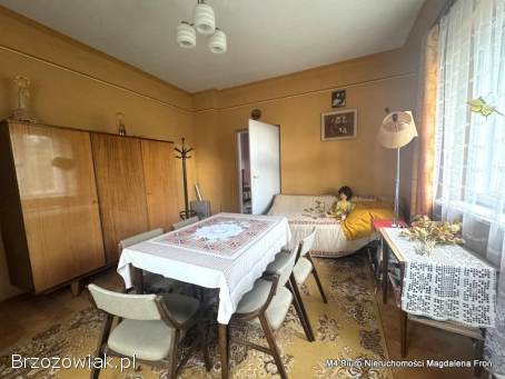 Dom na sprzedaż w Miejscu Piastowym.