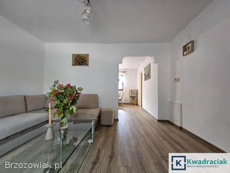 Dwa domy po remoncie w Krośnie,  dzielnica Zawodzie