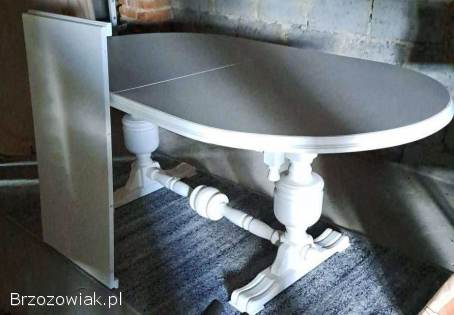 Piękny stół dębowy