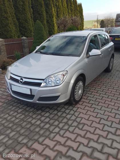 Opel Astra 2011