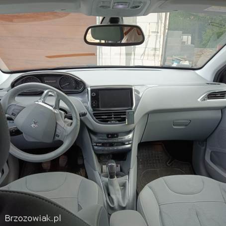 Peugeot 208 2014