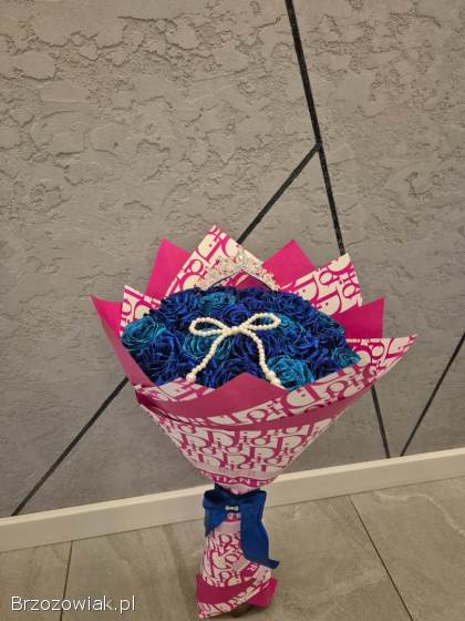 Bukiet ze wstążki satynowej