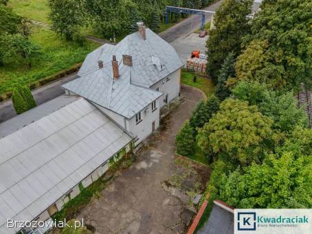 Budynek komercyjny z garażami – Jasło,  teren przemysłowy