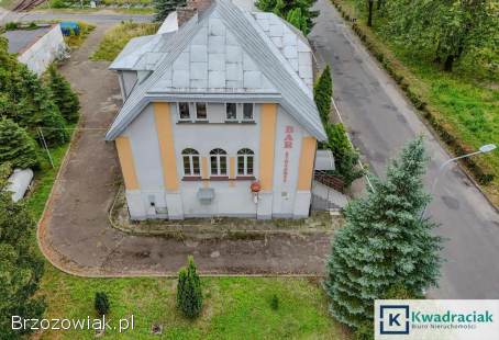 Budynek komercyjny z garażami – Jasło,  teren przemysłowy