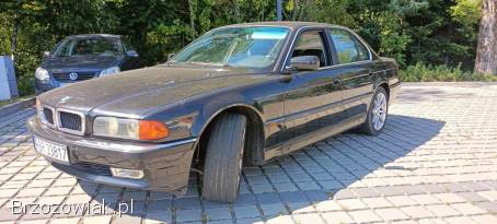 BMW Seria 7 2.  8 benzyna 1998