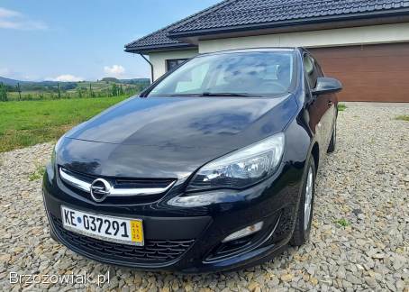Opel Astra 1.  6 benzyn 115KM 2015