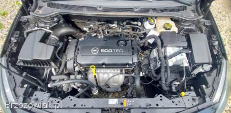 Opel Astra 1.  6 benzyn 115KM 2015