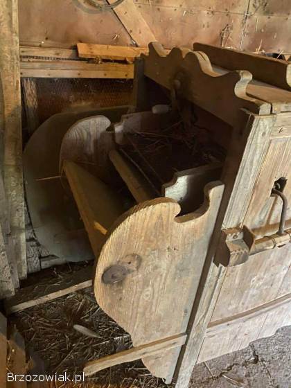 Młynek do zboża drewniany