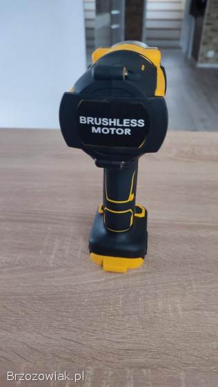 Nowy klucz udarowy akumulatorowy DeWalt DCF900