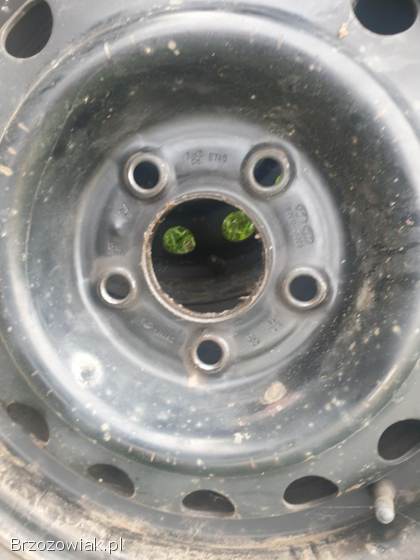 Felgi z oponami zimowymi