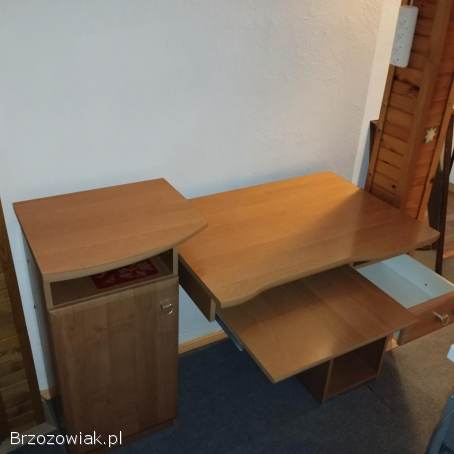 Biurko z boczną szafką