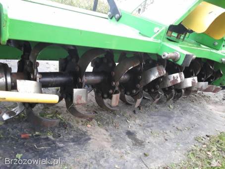 Glebogryzarka 2.  0 m firmy Bomet