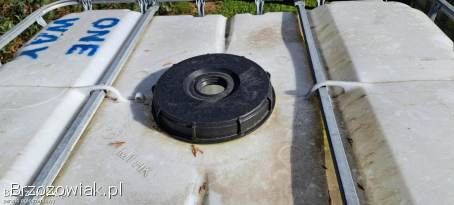 Sprzedam zbiornik typu Mauzer 1000 L po żywicy.