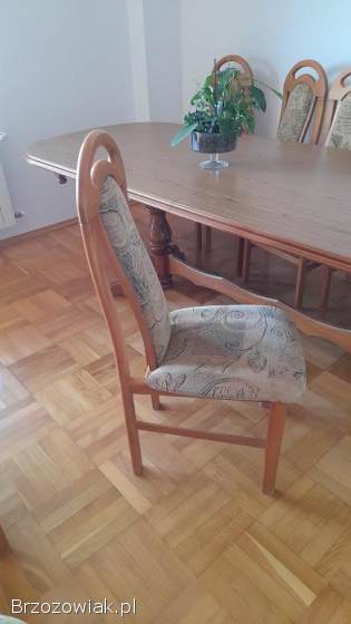Stół i krzesła