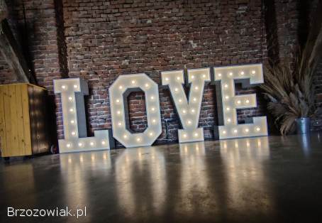 Napis Love Wesele / Sesja Zdjęciowa Ciężki Dym Fontanna Iskier