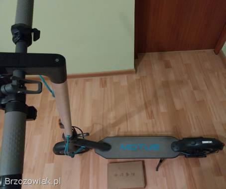 Sprzedam hulajnogę elektryczną Motus Scooty 10.