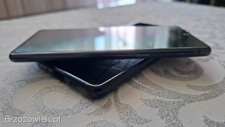 Sprzedam smartfon Samsung Galaxy S20FE