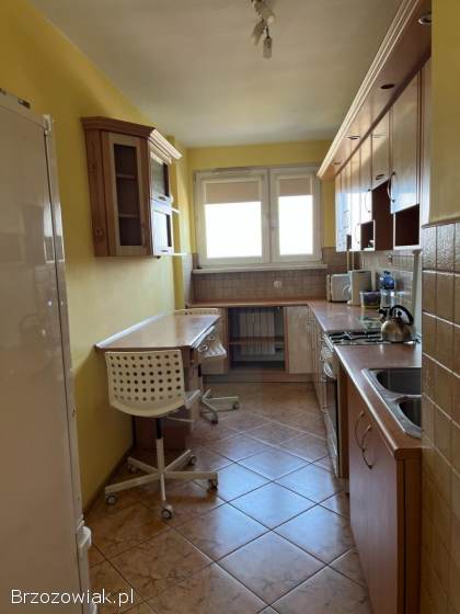 Sprzedam mieszkanie 3 pokoje Krosno w centrum ul Grodzka winda 68.  6 m2