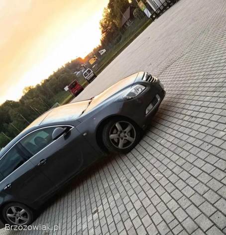 Opel Insignia 2011
